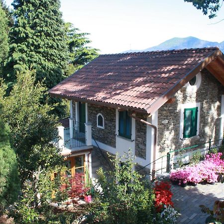 La Camelia D'Oro Apartamento Oggebio Exterior foto