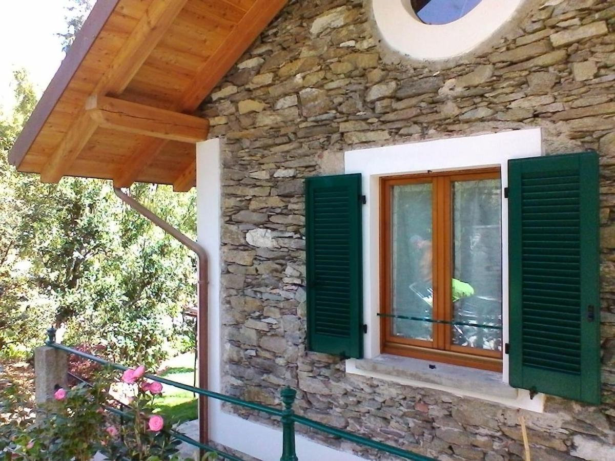 La Camelia D'Oro Apartamento Oggebio Exterior foto