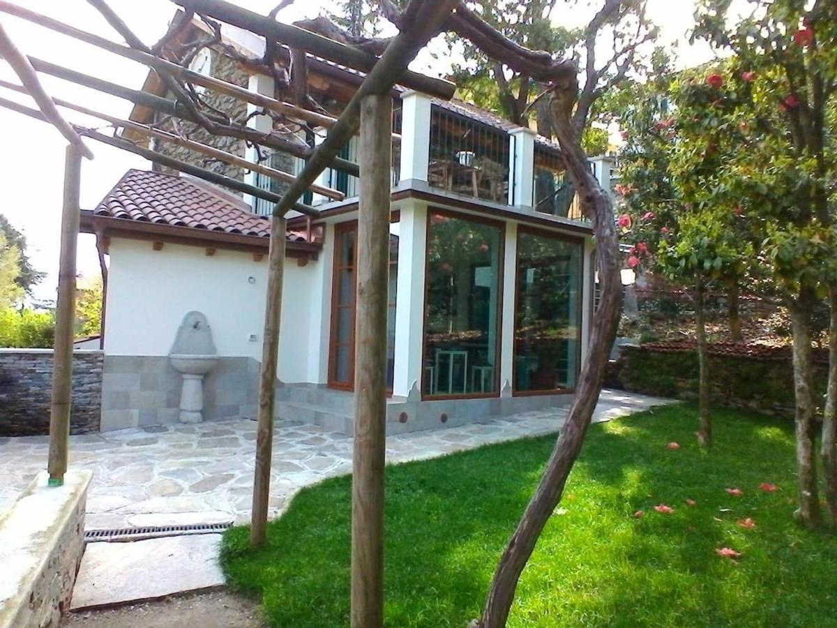 La Camelia D'Oro Apartamento Oggebio Exterior foto